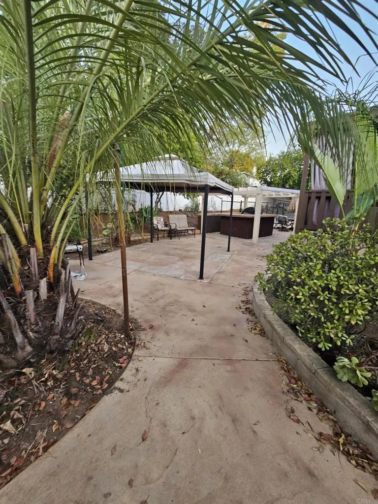 https://cdn.realtyfeed.com/cdn/127/307098120/4d765413dcfefc7e66e4c1907eb6cbe0.webp