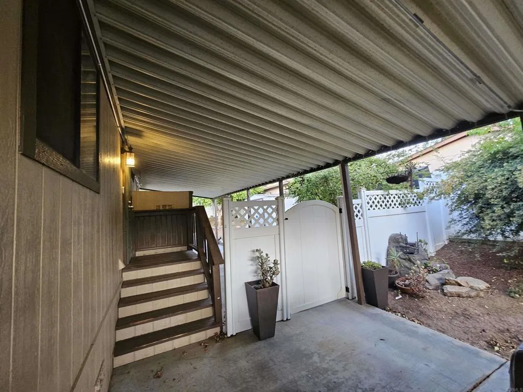 https://cdn.realtyfeed.com/cdn/127/307098120/526df3f5e70401ccb1883a24e186bbc9.webp