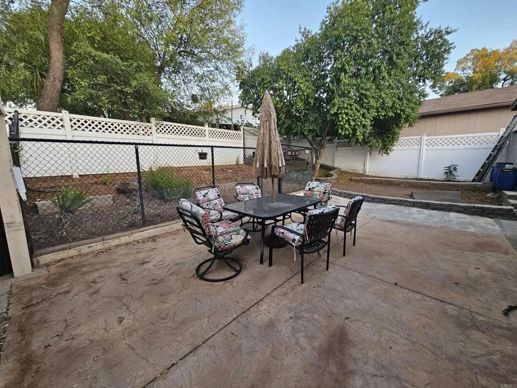 https://cdn.realtyfeed.com/cdn/127/307098120/b3e70d45c3b7635f85f8e8aa8b631d97.webp