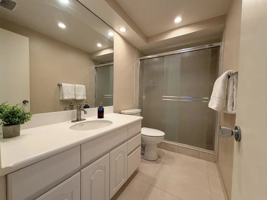 https://cdn.realtyfeed.com/cdn/127/307098141/239a02efc61a8c1de610cee50b192c6d.webp