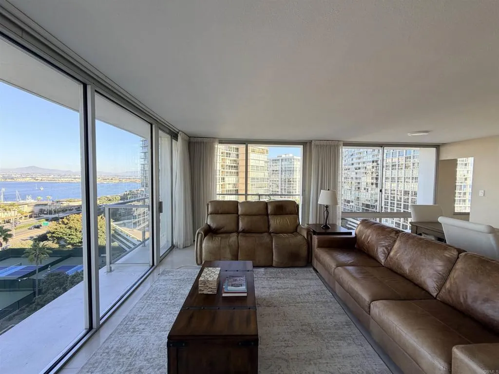 https://cdn.realtyfeed.com/cdn/127/307098141/3e983365054d2373e57b90e0f3ce2613.webp