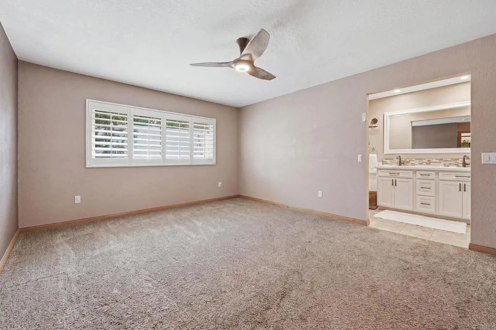 https://cdn.realtyfeed.com/cdn/127/307098145/c8bd2237e04f6e33ec8f6ae1227cf043.webp