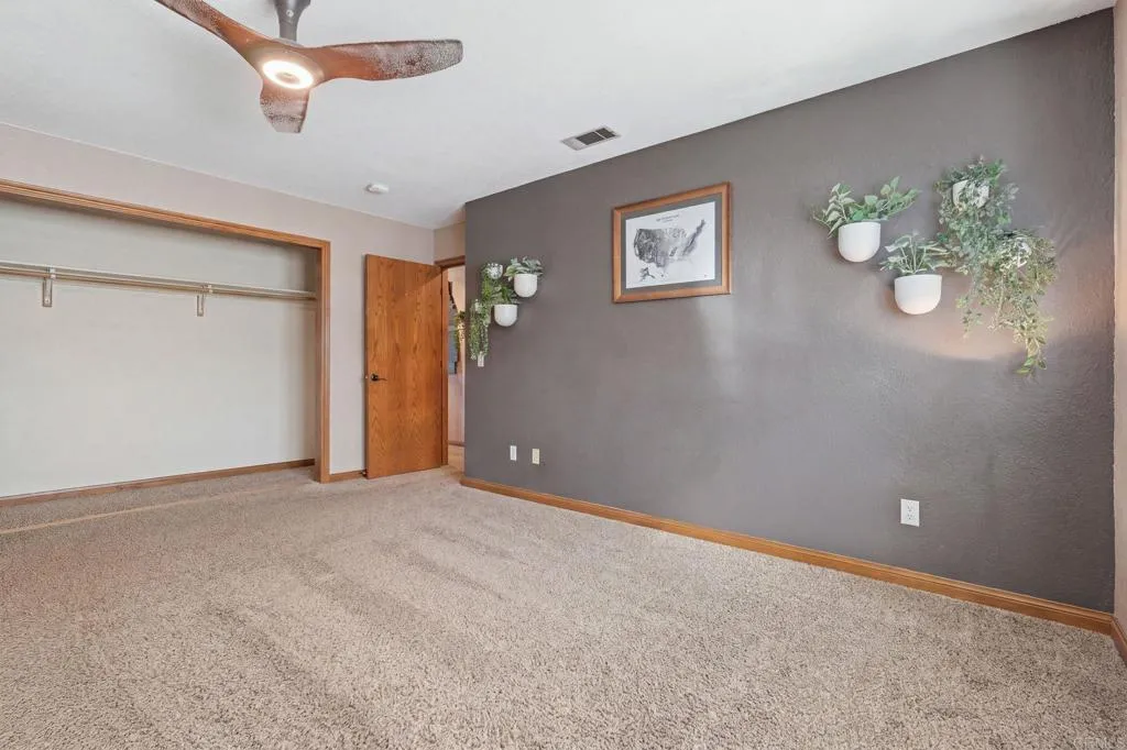 https://cdn.realtyfeed.com/cdn/127/307098145/e4f66a24810583e3b7ec090f11e929d9.webp