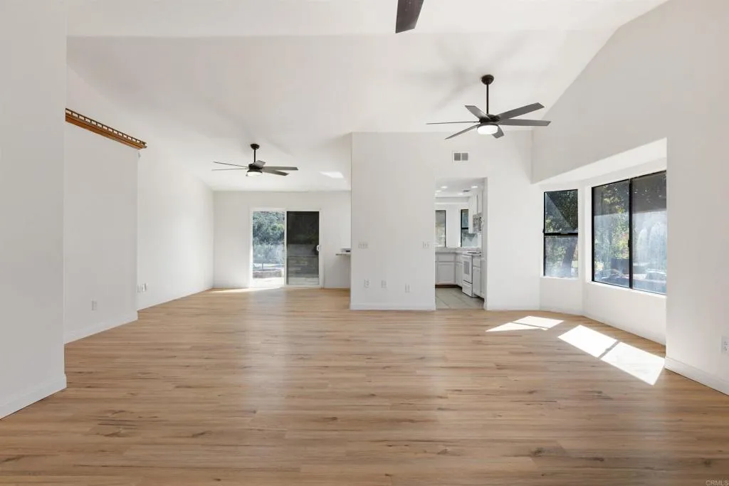 https://cdn.realtyfeed.com/cdn/127/307098215/1d5531e543833b406587c37bc12cb2e8.webp