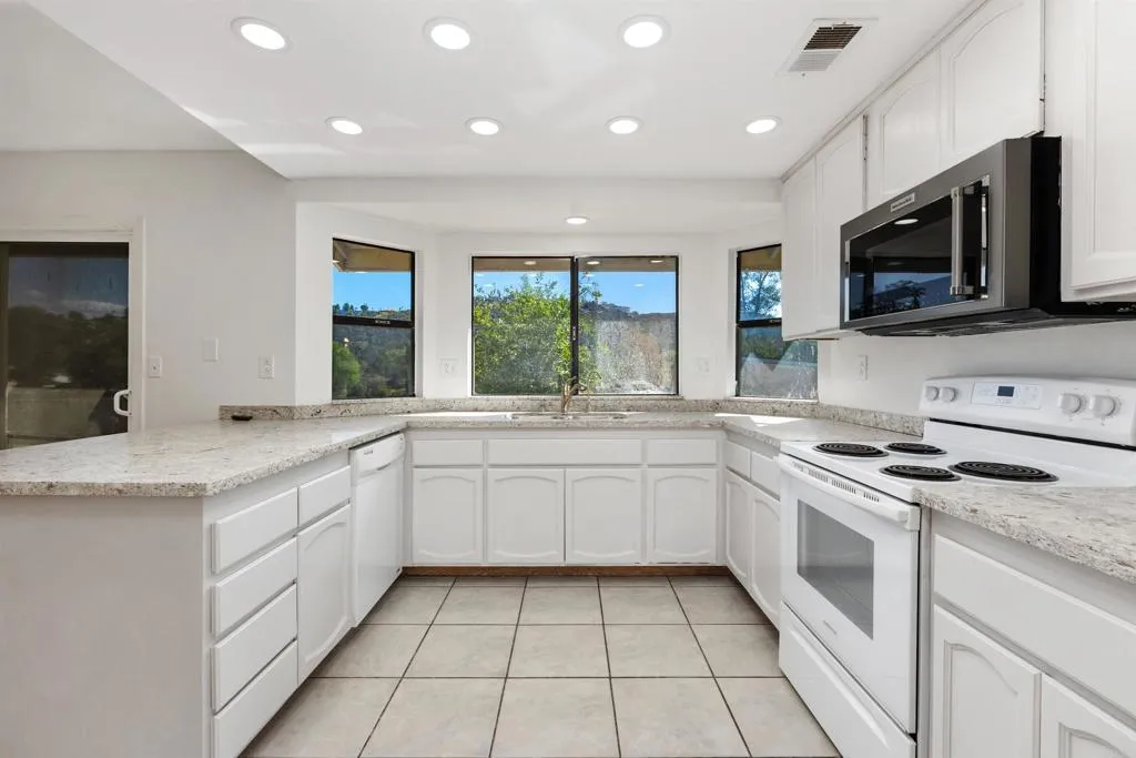 https://cdn.realtyfeed.com/cdn/127/307098215/4e706212962f9874a0c33e0dfacd56f9.webp