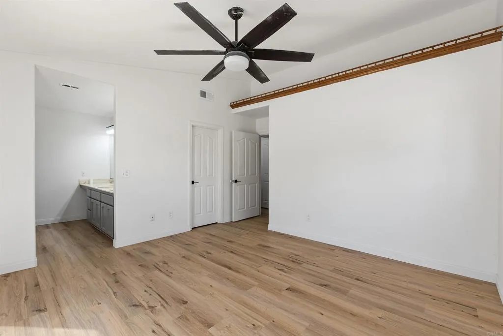 https://cdn.realtyfeed.com/cdn/127/307098215/eb72bfcd40029a6453760c642e0adaf7.webp