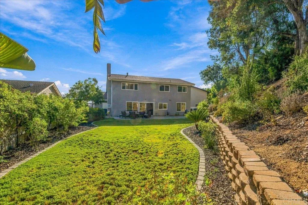 https://cdn.realtyfeed.com/cdn/127/307098218/a3d5c53943944c407a0499142bc257f8.webp