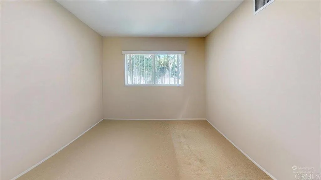 https://cdn.realtyfeed.com/cdn/127/307098218/ab5e63bf482c977f8e6895e3279e0c74.webp