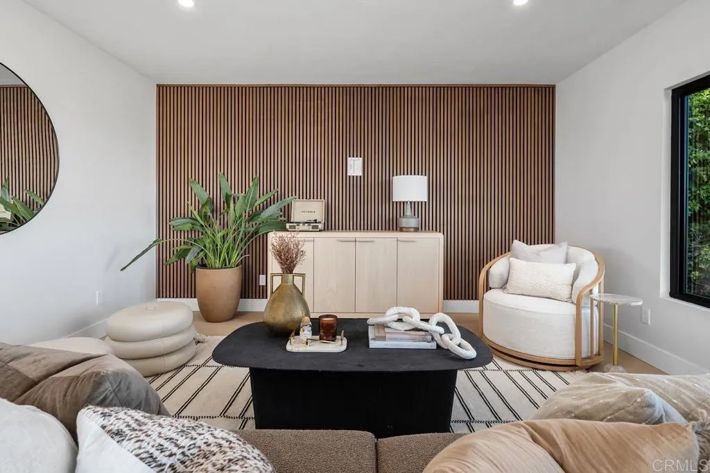 5877 Soledad Mountain Road, La Jolla, CA 92037 5877 Soledad Mountain Road, La Jolla, CA 92037