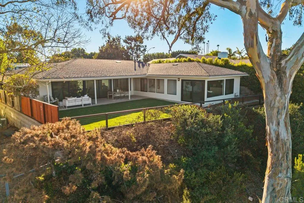 5877 Soledad Mountain Road, La Jolla, CA 92037 5877 Soledad Mountain Road, La Jolla, CA 92037