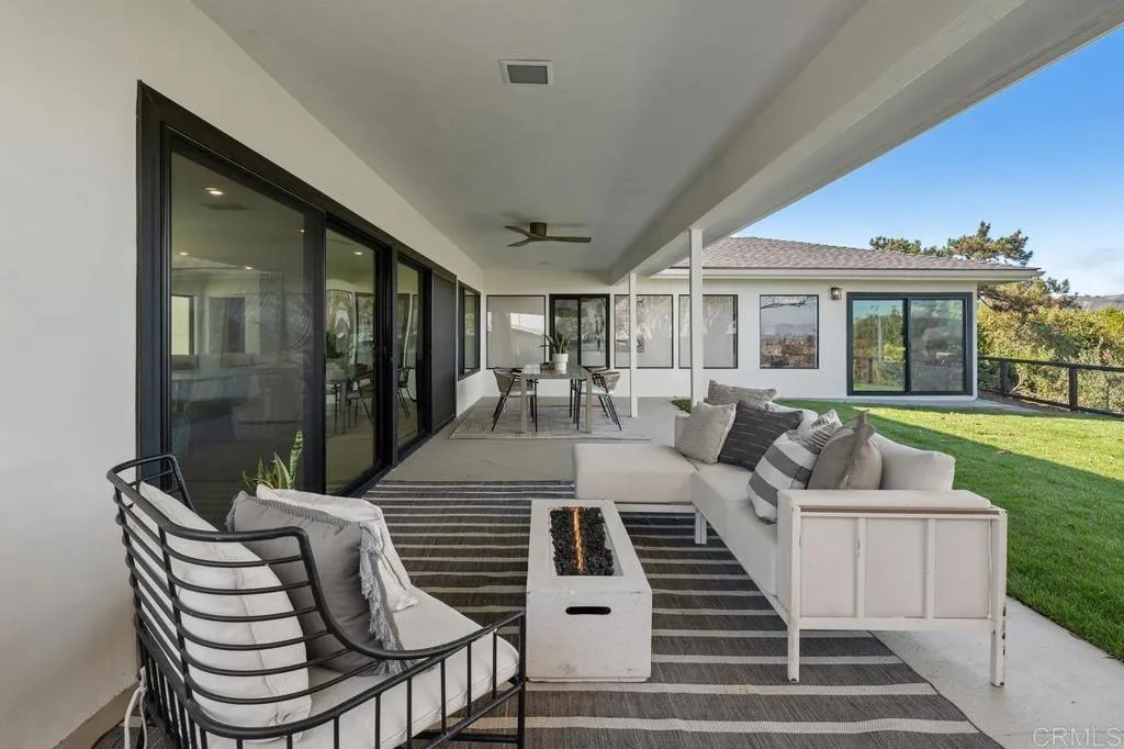 5877 Soledad Mountain Road, La Jolla, CA 92037 5877 Soledad Mountain Road, La Jolla, CA 92037