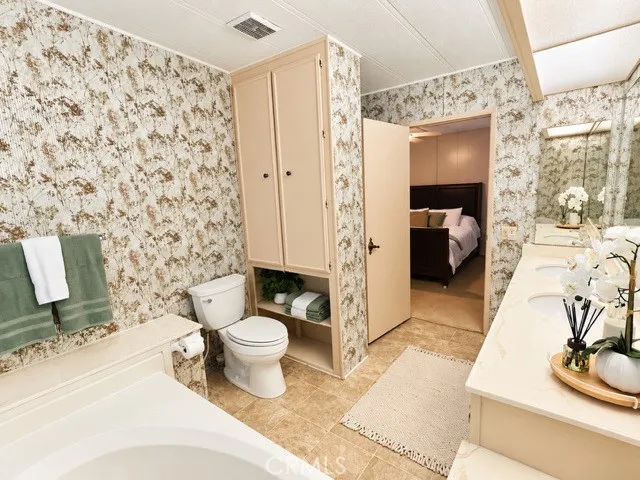 https://cdn.realtyfeed.com/cdn/127/307098417/d27af5dbeb6e091d75595f62359bbffd.webp