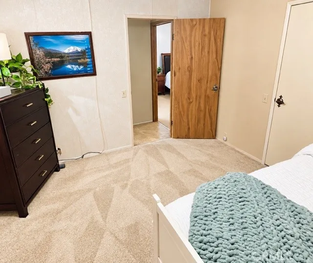 https://cdn.realtyfeed.com/cdn/127/307098417/fa1509e563b3904d5ebad9607cee451f.webp