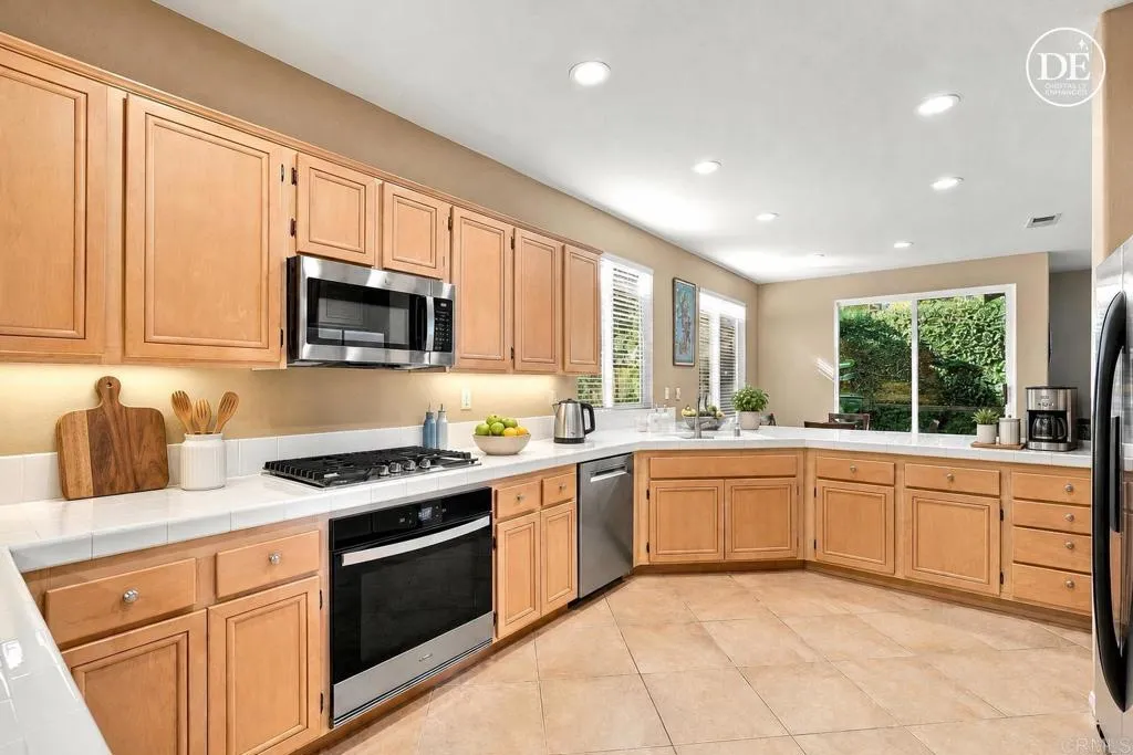 https://cdn.realtyfeed.com/cdn/127/307098484/350fd086137599fc9c06526ea2696085.webp