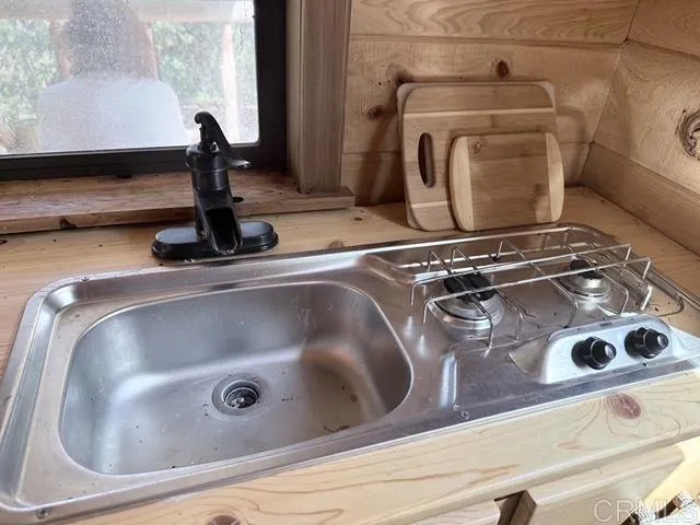 https://cdn.realtyfeed.com/cdn/127/307098491/4270fd1d0433296da8cedbd5eabac330.webp
