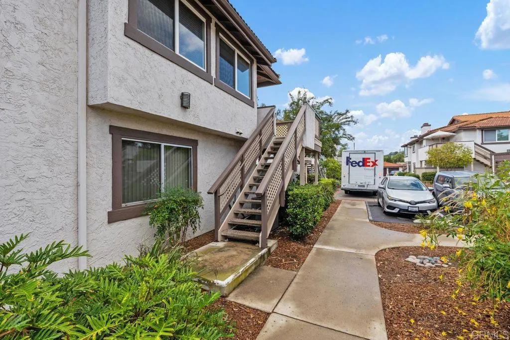 9821 Caspi Gardens Way Unit 2, Santee, CA 92071 - Photo 3 of 26, Santee, CA
