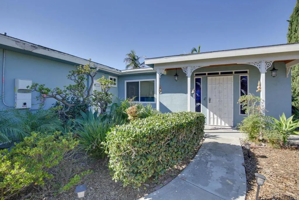 2570 Burgener Boulevard, San Diego, CA 92110 2570 Burgener Boulevard, San Diego, CA 92110