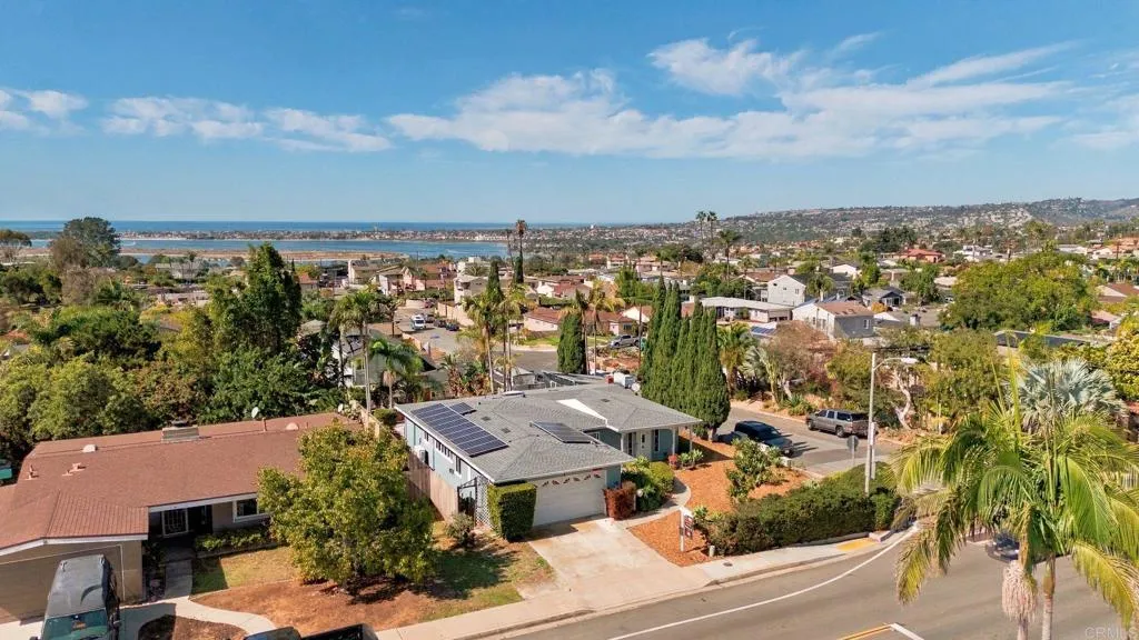 2570 Burgener Boulevard, San Diego, CA 92110 2570 Burgener Boulevard, San Diego, CA 92110