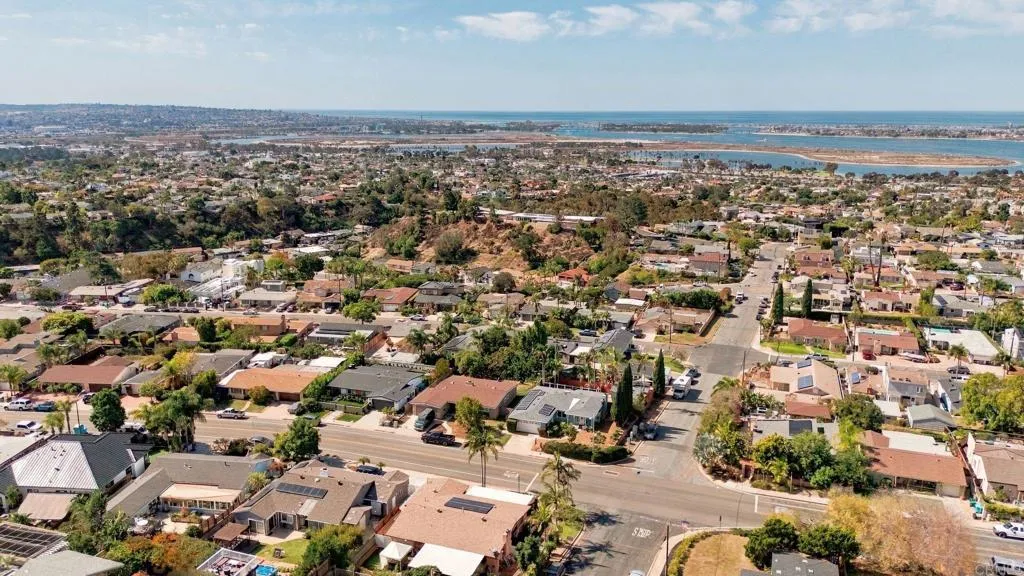 2570 Burgener Boulevard, San Diego, CA 92110 2570 Burgener Boulevard, San Diego, CA 92110