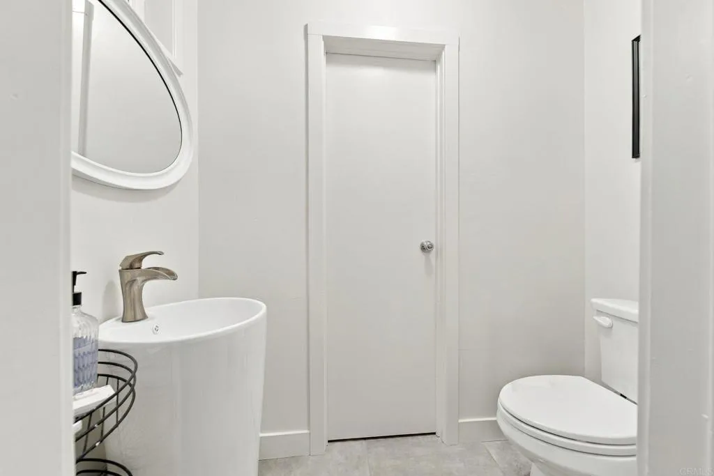 2570 Burgener Boulevard, San Diego, CA 92110 2570 Burgener Boulevard, San Diego, CA 92110
