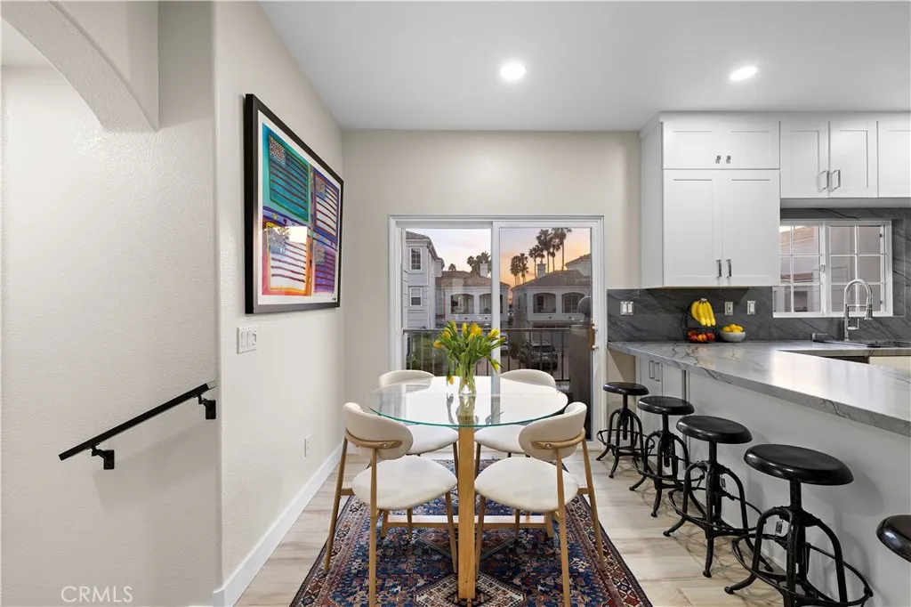 https://cdn.realtyfeed.com/cdn/127/307098593/fa370915bd1da1150c682ec50b783401.webp