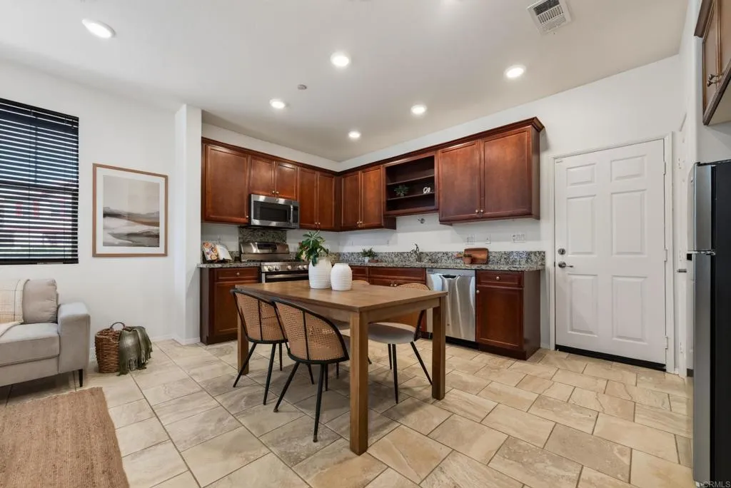 2834 Athens Road Unit 1, Chula Vista, CA 91915 - Photo 3 of 70, Chula Vista, CA