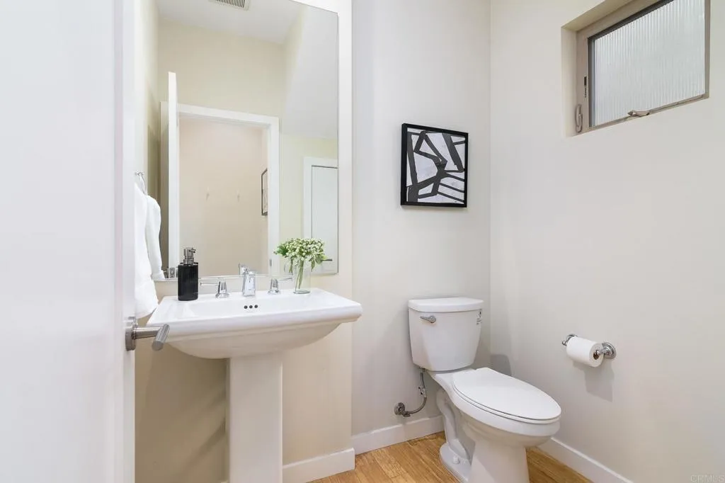 https://cdn.realtyfeed.com/cdn/127/307098855/aa23da7e36abf8e3b05870ef5953f6f9.webp