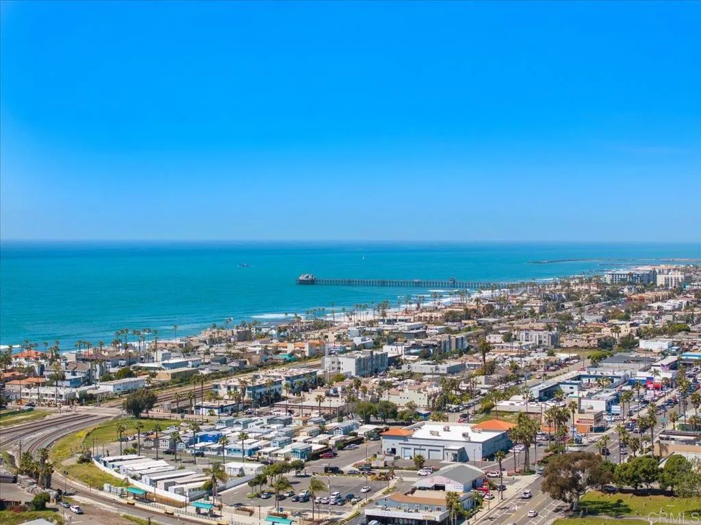 https://cdn.realtyfeed.com/cdn/127/307099047/359259641e4c0e0696c26101bbd17a89.webp