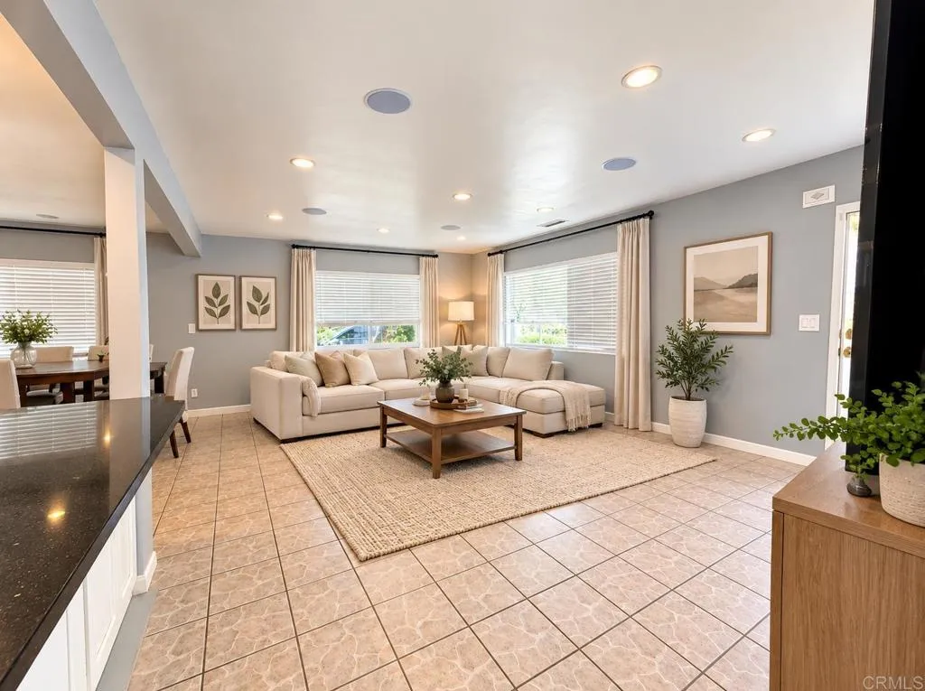 https://cdn.realtyfeed.com/cdn/127/307099099/859b0278e2803308d9f0aabbde0fa6e5.webp