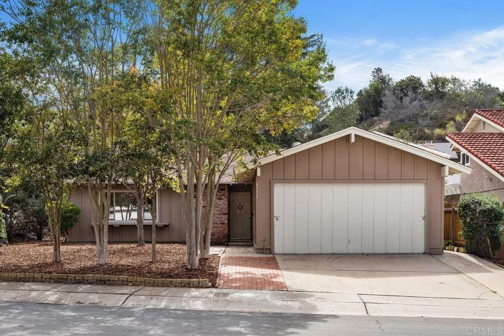 4795 Robbins St, San Diego, CA 92122 - Main photo, San Diego, CA