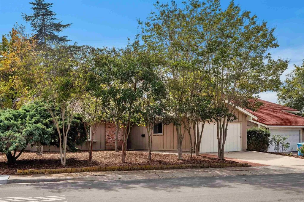 4795 Robbins St, San Diego, CA 92122 - Photo 2 of 33, San Diego, CA