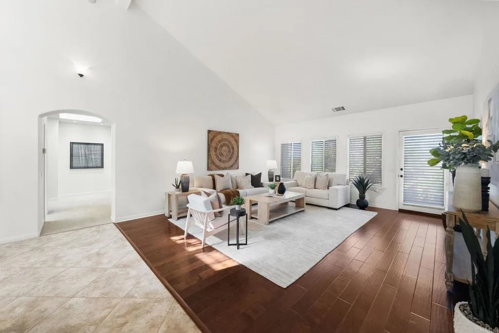 https://cdn.realtyfeed.com/cdn/127/307099195/02b83c63e1f4edc0c389eb6bb9c7093f.webp