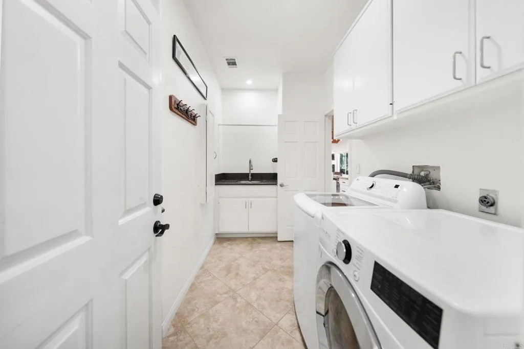 https://cdn.realtyfeed.com/cdn/127/307099195/390b571c2f81b8a626a250cb31549193.webp