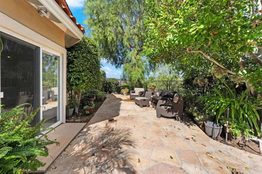 https://cdn.realtyfeed.com/cdn/127/307099195/8e711d7716332e399531f181ad4a4d85.webp