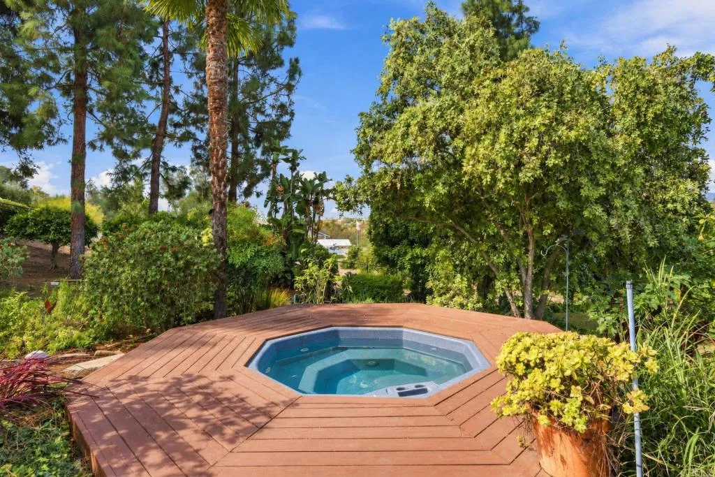https://cdn.realtyfeed.com/cdn/127/307099195/b95095a3a40fdc70632fa597ea05d18a.webp