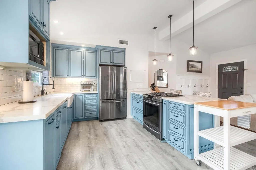 https://cdn.realtyfeed.com/cdn/127/307099252/7e862a080a6afcf422df61d762250c55.webp