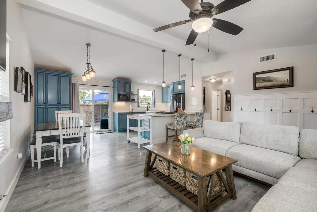 https://cdn.realtyfeed.com/cdn/127/307099252/d65ba28cbb1e637543081fe2bec6f914.webp