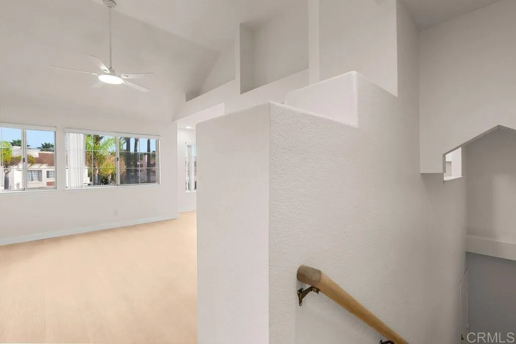 https://cdn.realtyfeed.com/cdn/127/307099279/32ff1c459b240a19f7c2322eae92421c.webp
