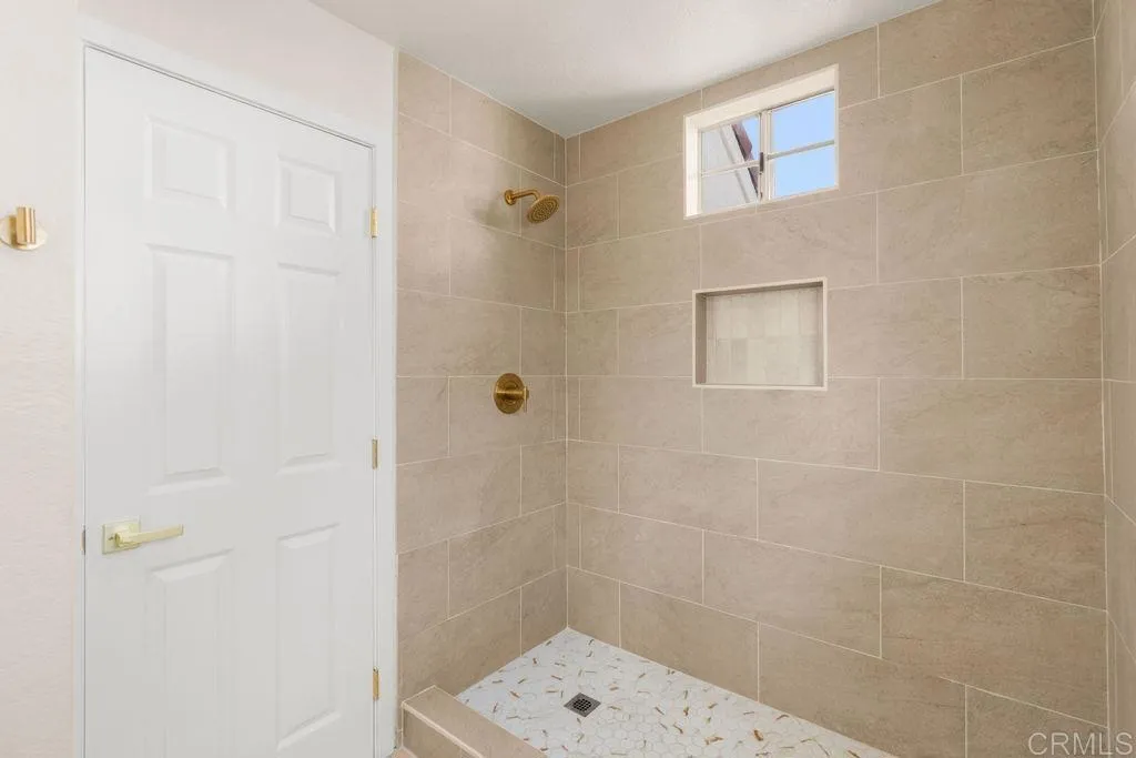 https://cdn.realtyfeed.com/cdn/127/307099279/5ca83ecc7a2e197c40bdb4402e550ed5.webp