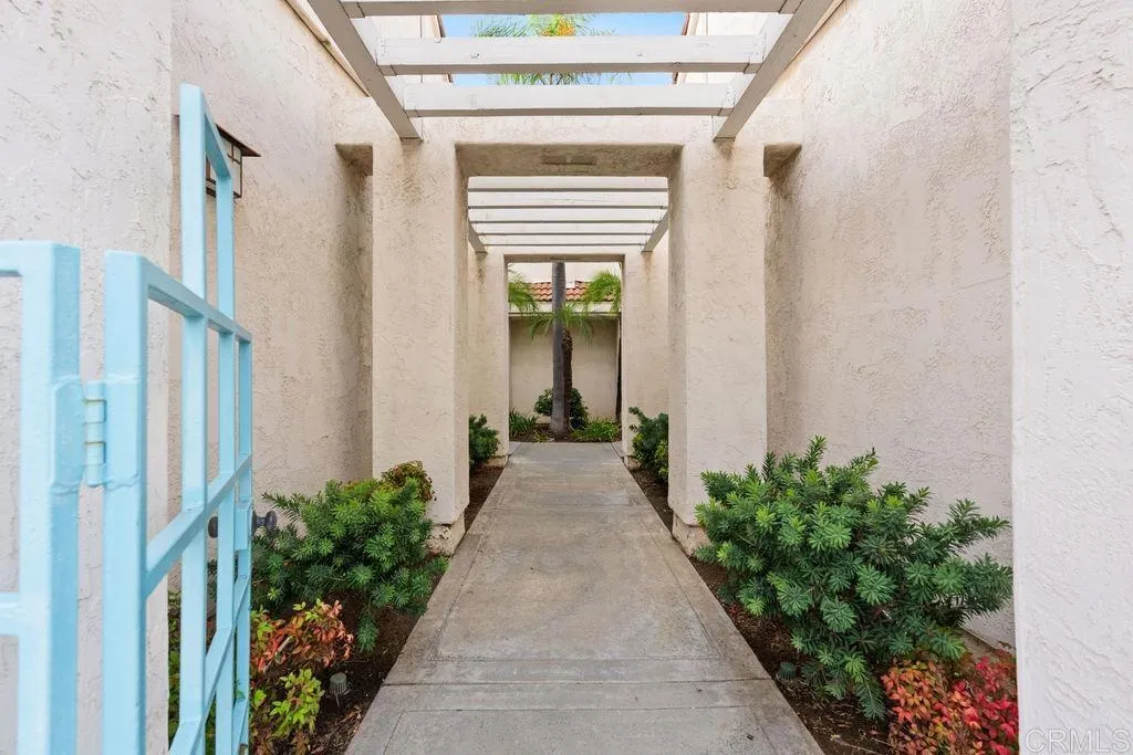 https://cdn.realtyfeed.com/cdn/127/307099279/70dbf17ff3aa8bc8313e61897f0de3d0.webp