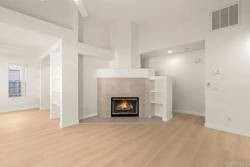 https://cdn.realtyfeed.com/cdn/127/307099279/9128be7b9678de96a76ee35151bc3b19.webp