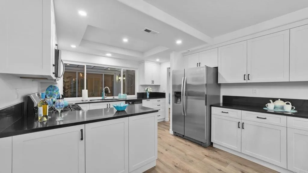 https://cdn.realtyfeed.com/cdn/127/307099524/409bbc47e6a1aedffcfddb1eba4894ef.webp