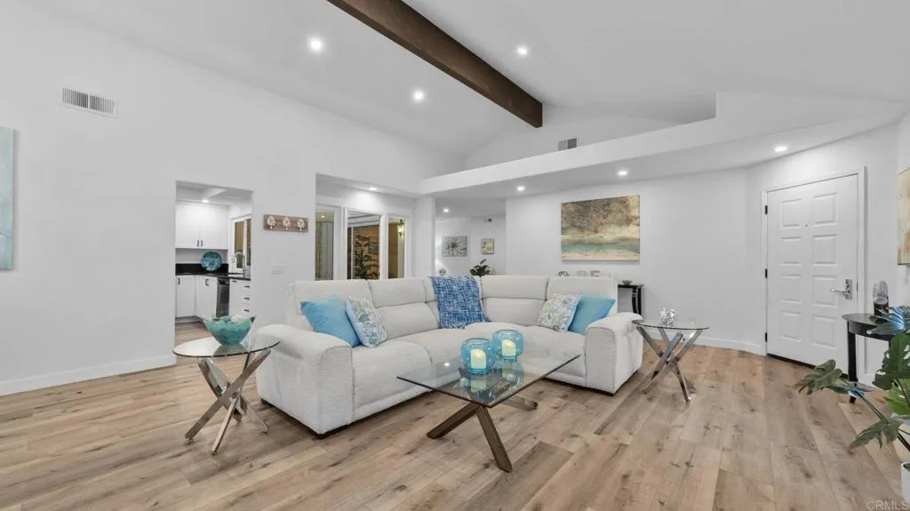 https://cdn.realtyfeed.com/cdn/127/307099524/55d8d4931b7aebd07cbbdb8b39e3afbc.webp