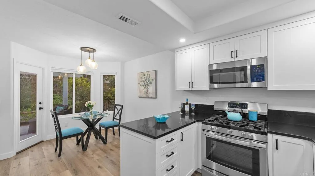 https://cdn.realtyfeed.com/cdn/127/307099524/800d8ee635a9fd2af9c2a4bf8571ec4f.webp