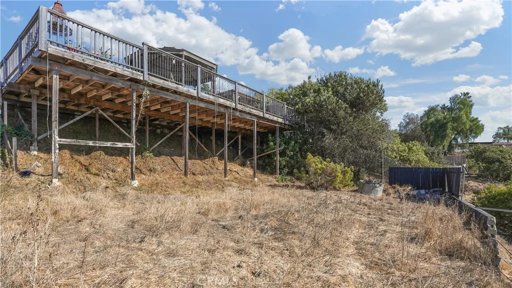 https://cdn.realtyfeed.com/cdn/127/307099586/2c88a575f3023980398f545552f965b6.webp