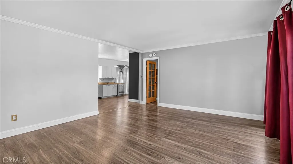 https://cdn.realtyfeed.com/cdn/127/307099586/41ba5f4ad826f2100e94fd98eb671627.webp