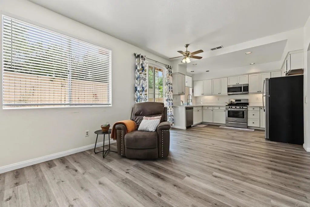 971 Somerset Ct Unit F, Chula Vista, CA 91915 - Photo 4 of 43, Chula Vista, CA