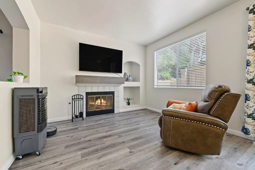 971 Somerset Ct Unit F, Chula Vista, CA 91915 - Photo 3 of 43, Chula Vista, CA