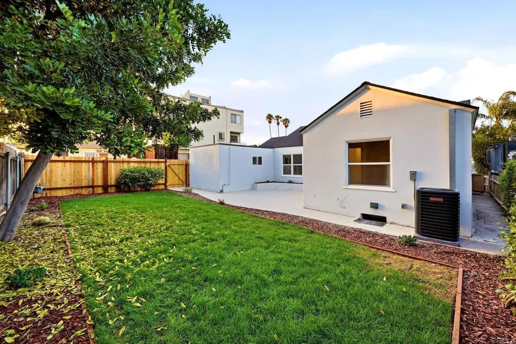 https://cdn.realtyfeed.com/cdn/127/307099772/c50e4662b174ffd49642f7a1e25222f7.webp