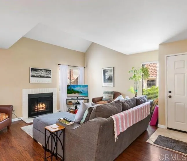 https://cdn.realtyfeed.com/cdn/127/307099777/b9d5087dcccddcef78eb48c9da99c098.webp